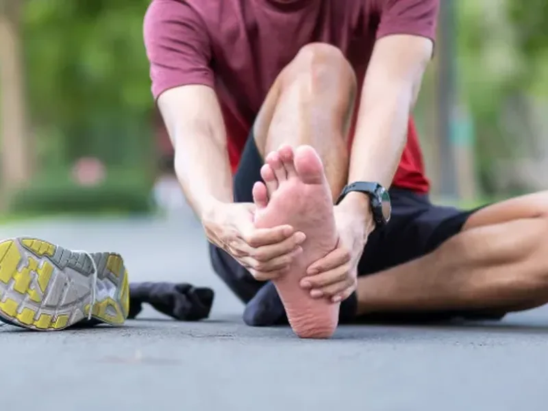 Plantar fasciitis heel pain treatment
